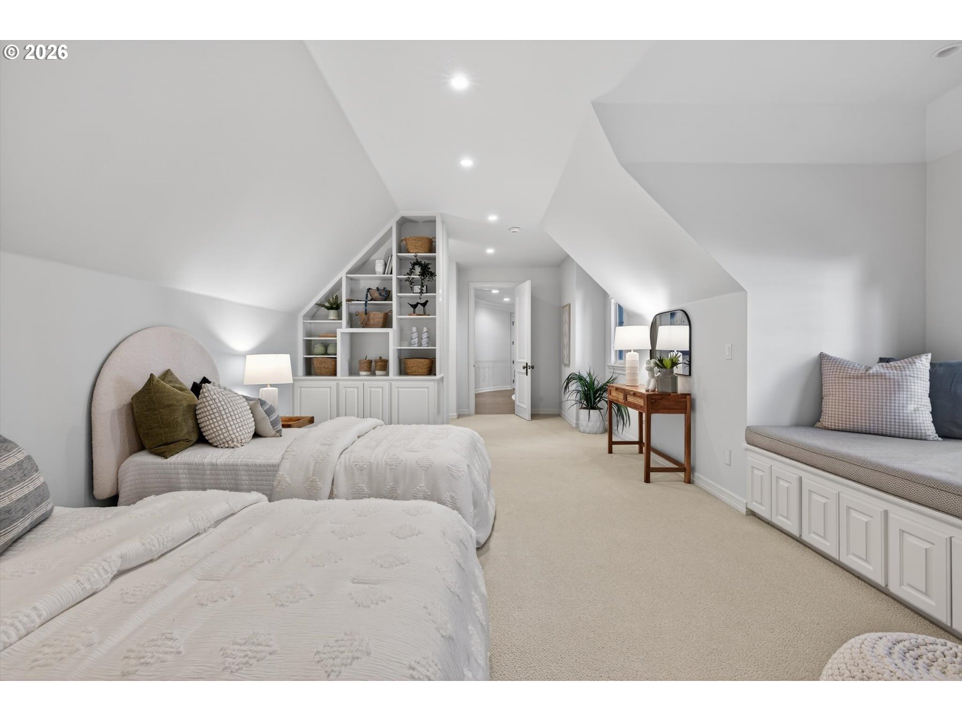 16871 Greenbrier Road Lake Oswego, OR 97034 - Photo 32 of 48