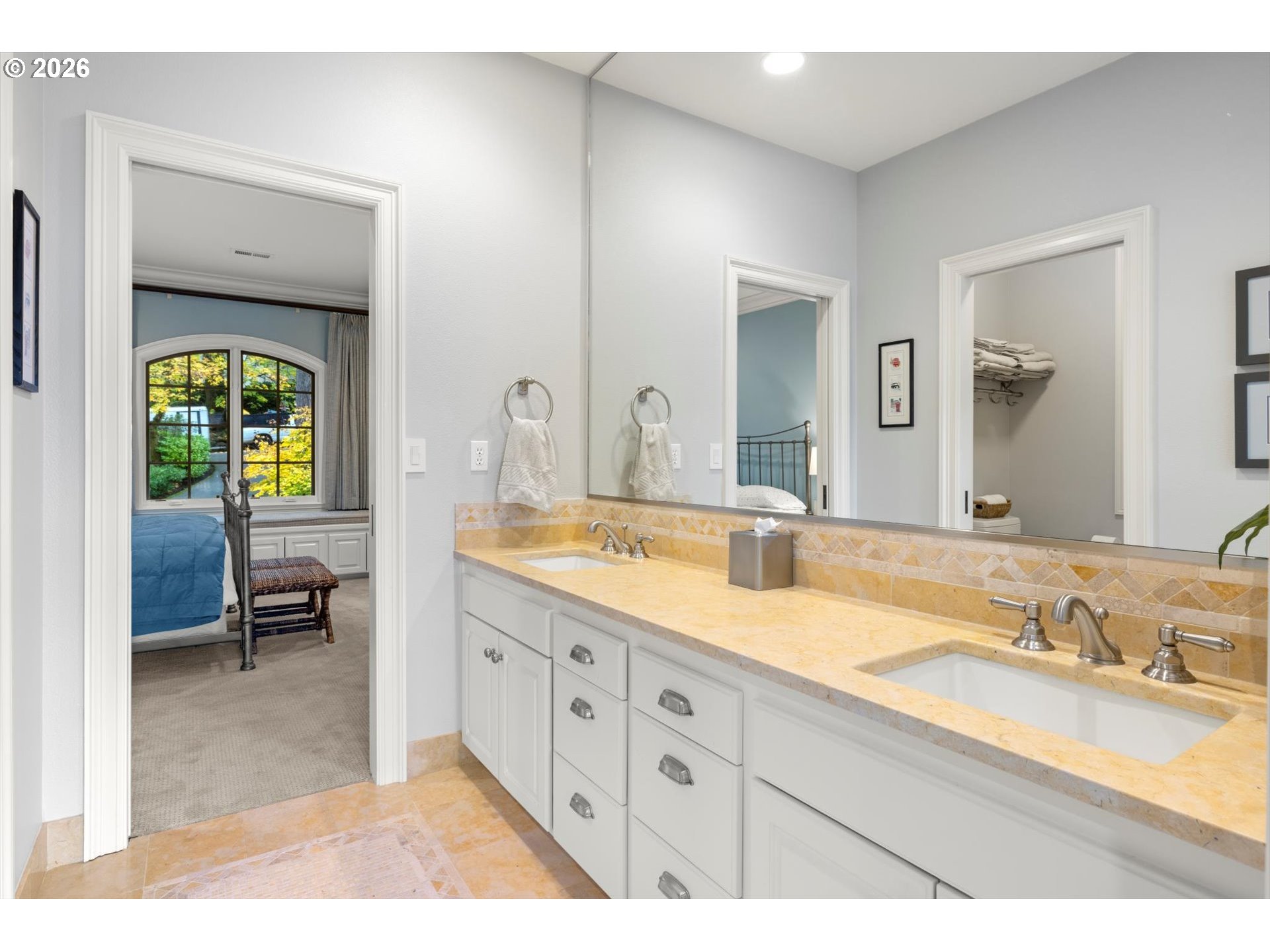 16871 Greenbrier Road Lake Oswego, OR 97034 - Photo 34 of 48