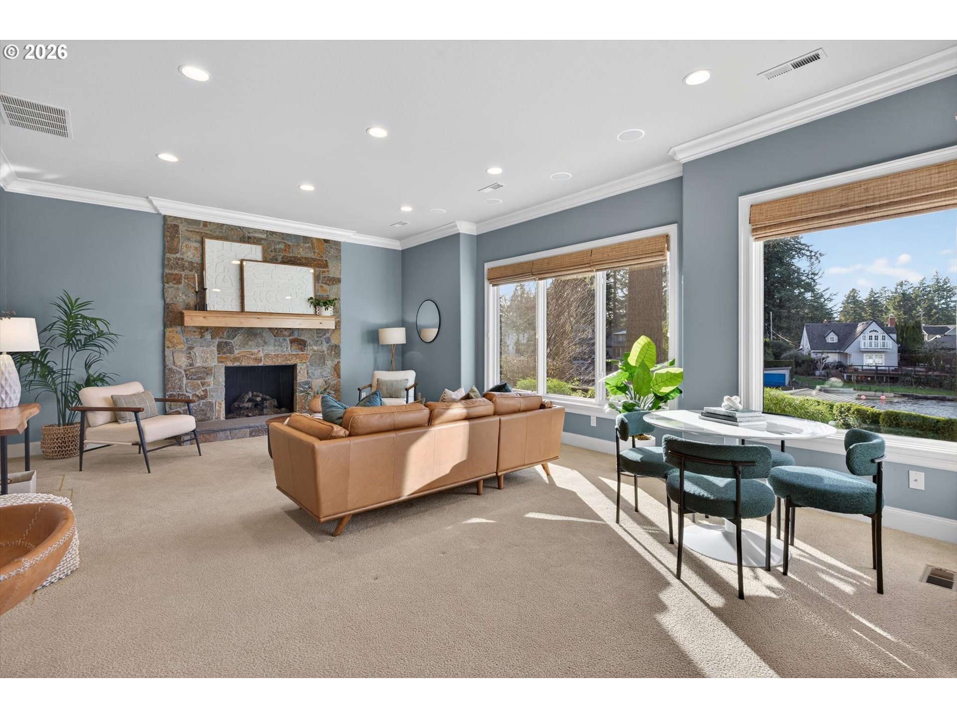 16871 Greenbrier Road Lake Oswego, OR 97034 - Photo 41 of 48 Family Room