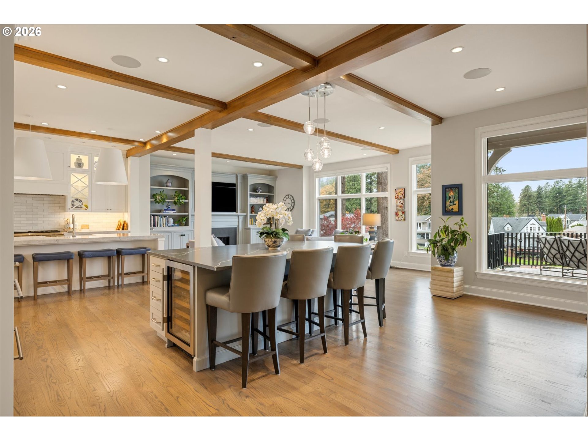 16871 Greenbrier Road Lake Oswego, OR 97034 - Photo 10 of 48 Kitchen/Nook