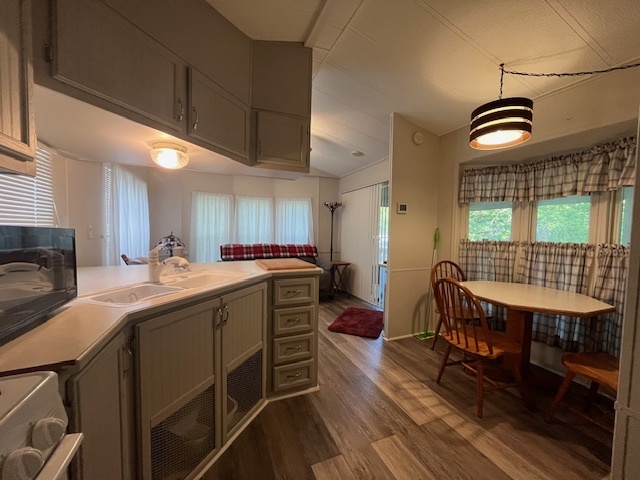 2795 East 28th Road Marseilles, IL 61341 - Photo 10 of 64 Gallery Image 10