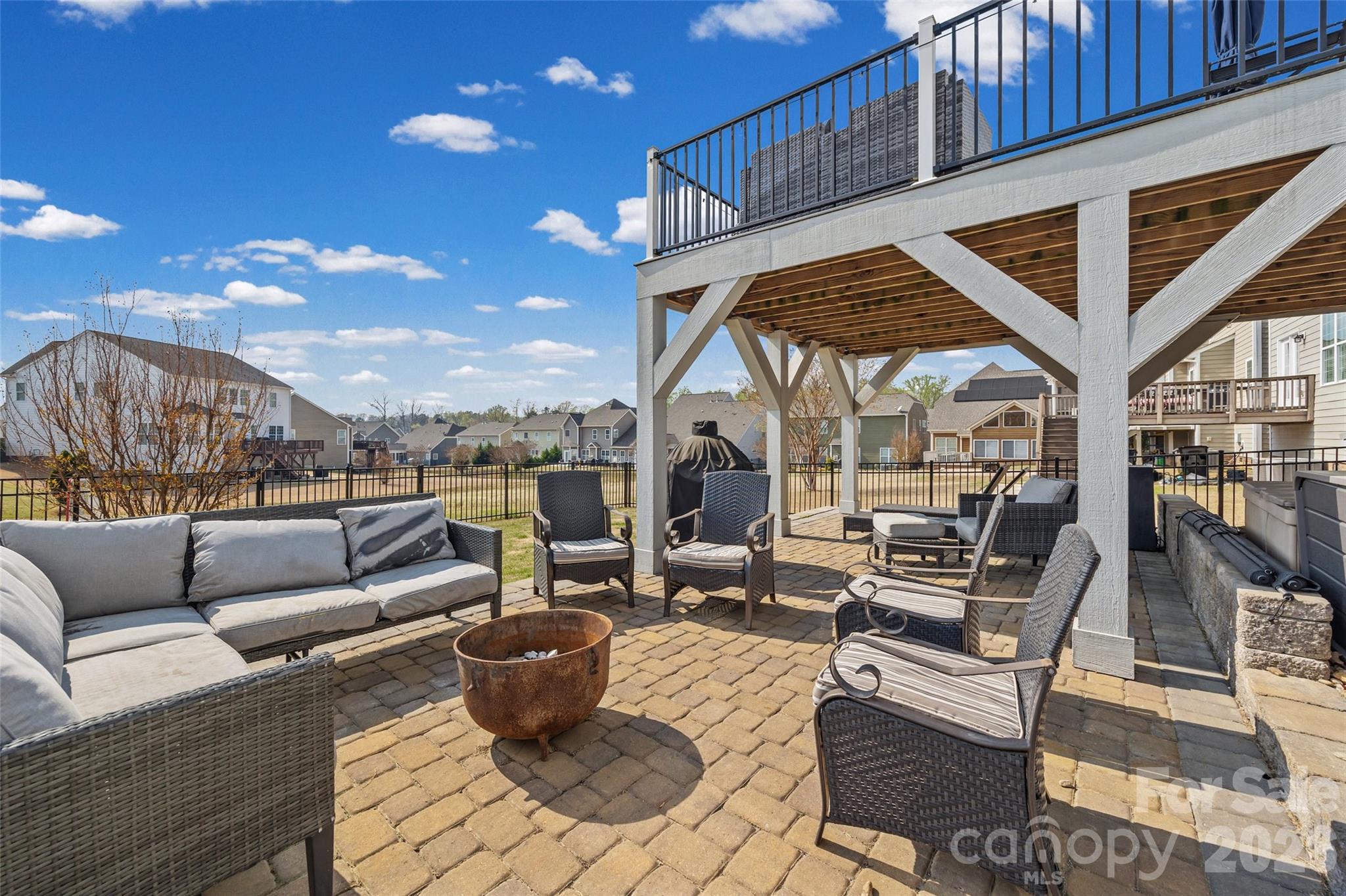 327 Hawks Creek Parkway Fort Mill, SC 29708 - Photo 42 of 48 a view of a terrace with couches and a table