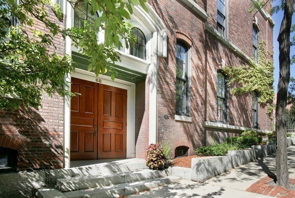 68 Baldwin Street, Unit 1 Boston, MA 02129 - Photo 16 of 19 a view of a house with a yard