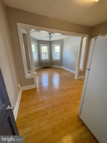 $1,750 | 4 West Athens Avenue, Ardmore, PA 19003