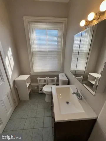 $1,750 | 4 West Athens Avenue, Ardmore, PA 19003