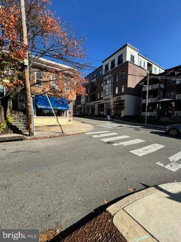 $1,750 | 4 West Athens Avenue, Ardmore, PA 19003