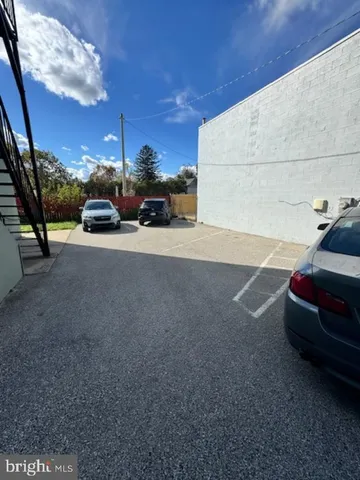 $1,750 | 4 West Athens Avenue, Ardmore, PA 19003