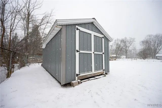 $138,500 | 322 Kennedy Avenue, Evans, NY 14006