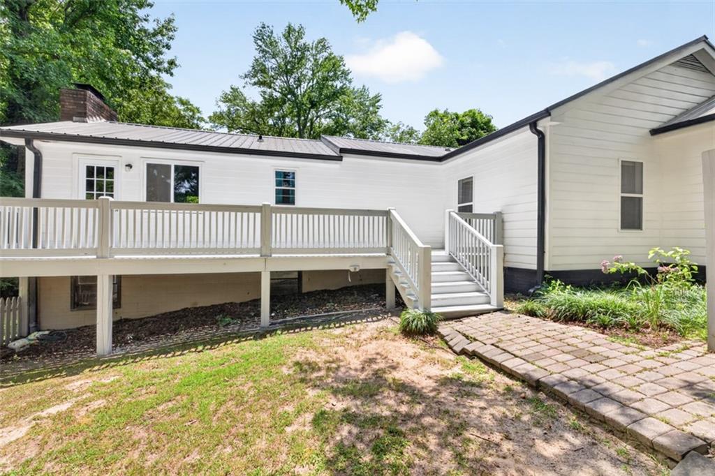 265 3rd Avenue Winder, GA 30680 - Photo 8 of 52
