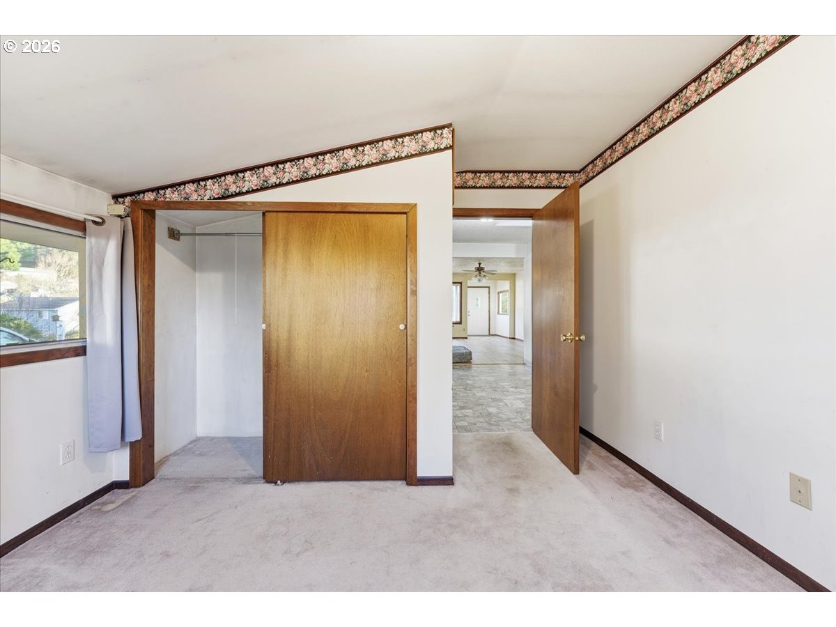 357 South 9th Street Kalama, WA 98625 - Photo 11 of 48