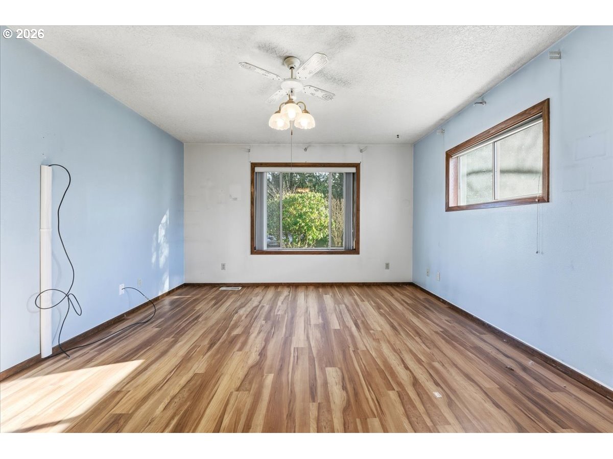 357 South 9th Street Kalama, WA 98625 - Photo 19 of 48