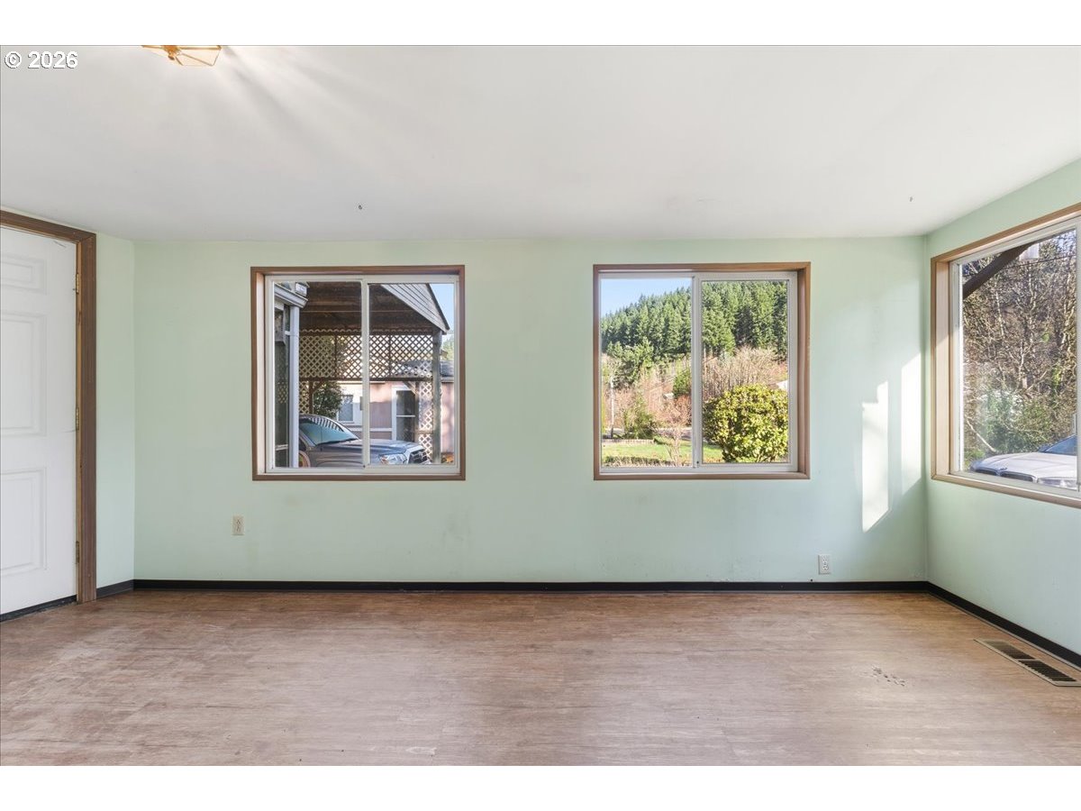 357 South 9th Street Kalama, WA 98625 - Photo 27 of 48