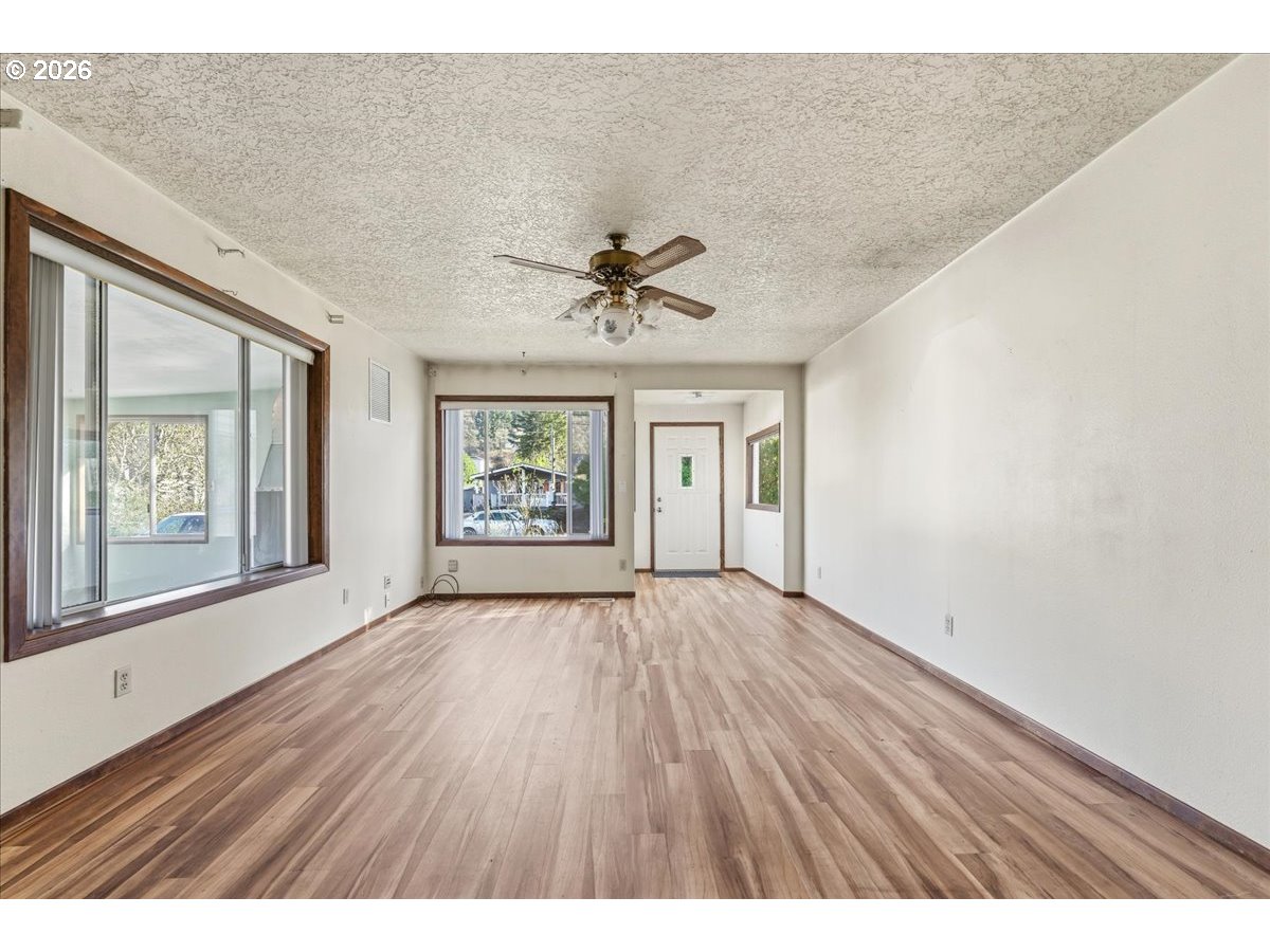 357 South 9th Street Kalama, WA 98625 - Photo 30 of 48