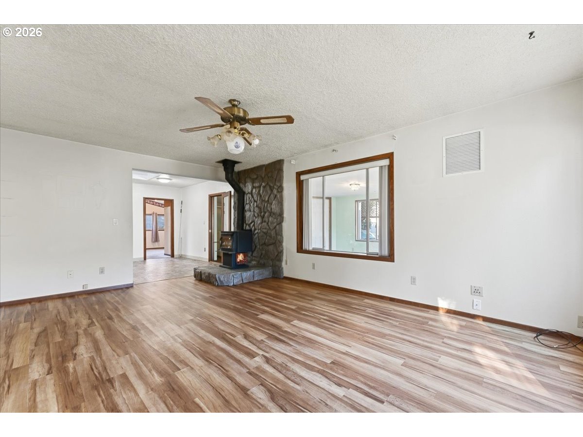 357 South 9th Street Kalama, WA 98625 - Photo 32 of 48