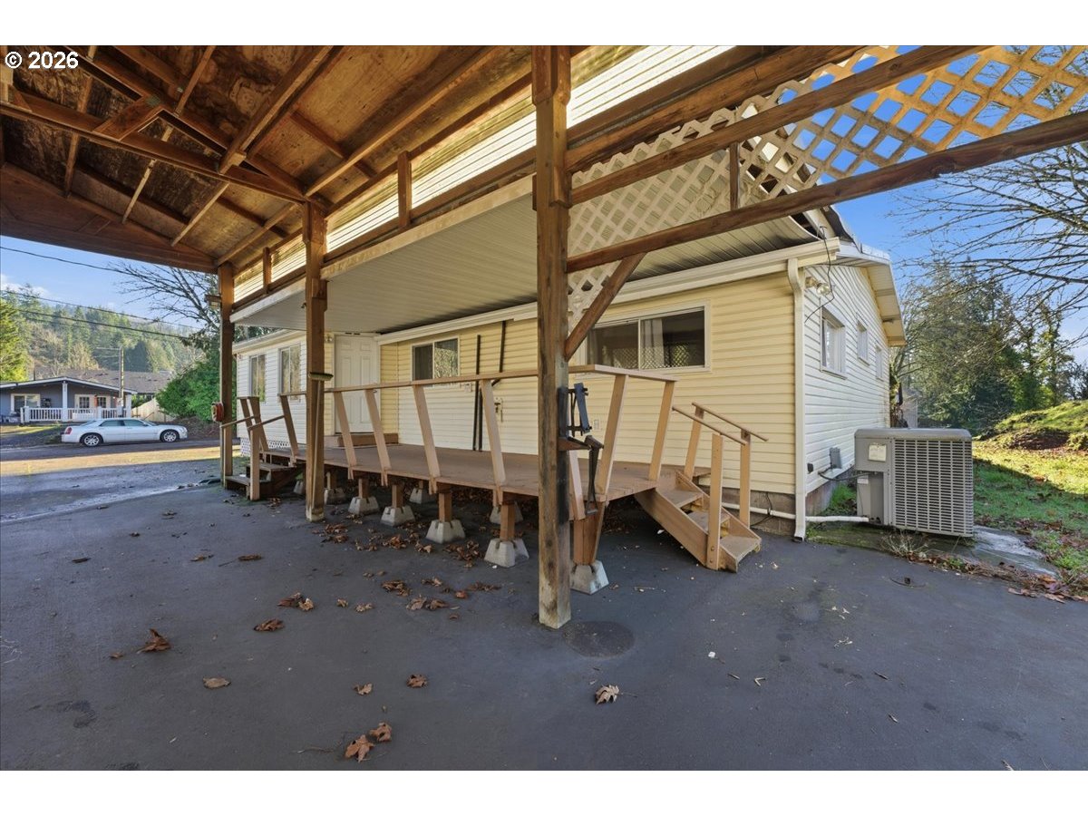 357 South 9th Street Kalama, WA 98625 - Photo 5 of 48