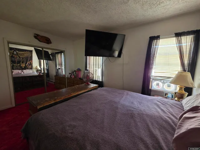 $175,000 | 206 R Street, Rock Springs, WY 82901