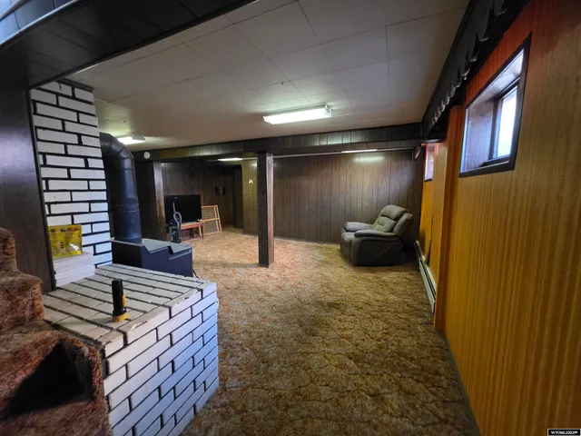 $175,000 | 206 R Street, Rock Springs, WY 82901