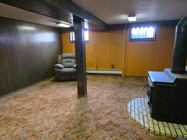 $175,000 | 206 R Street, Rock Springs, WY 82901