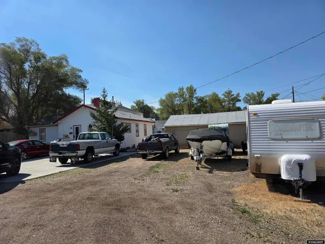 $175,000 | 206 R Street, Rock Springs, WY 82901