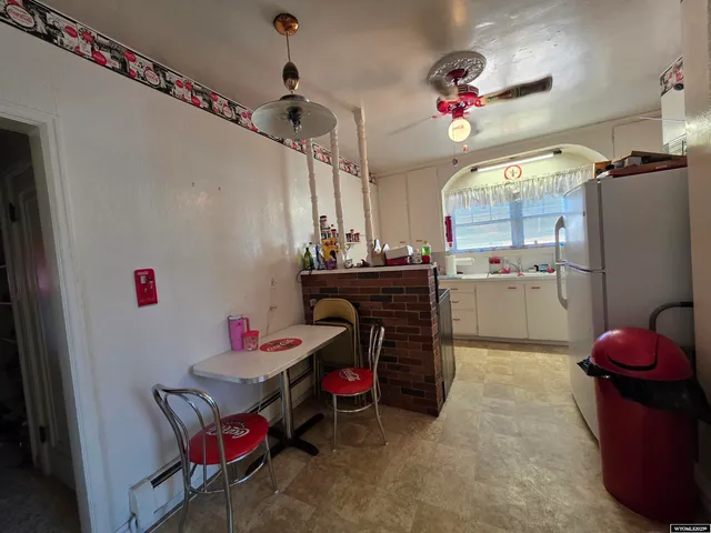 $175,000 | 206 R Street, Rock Springs, WY 82901