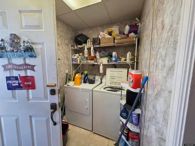 $175,000 | 206 R Street, Rock Springs, WY 82901