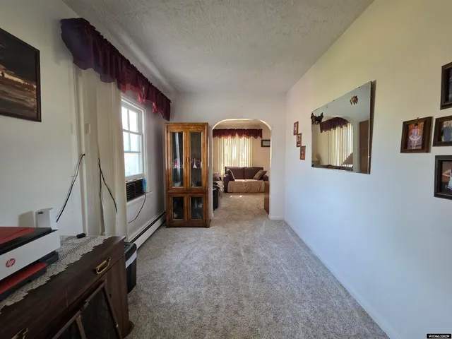 $175,000 | 206 R Street, Rock Springs, WY 82901