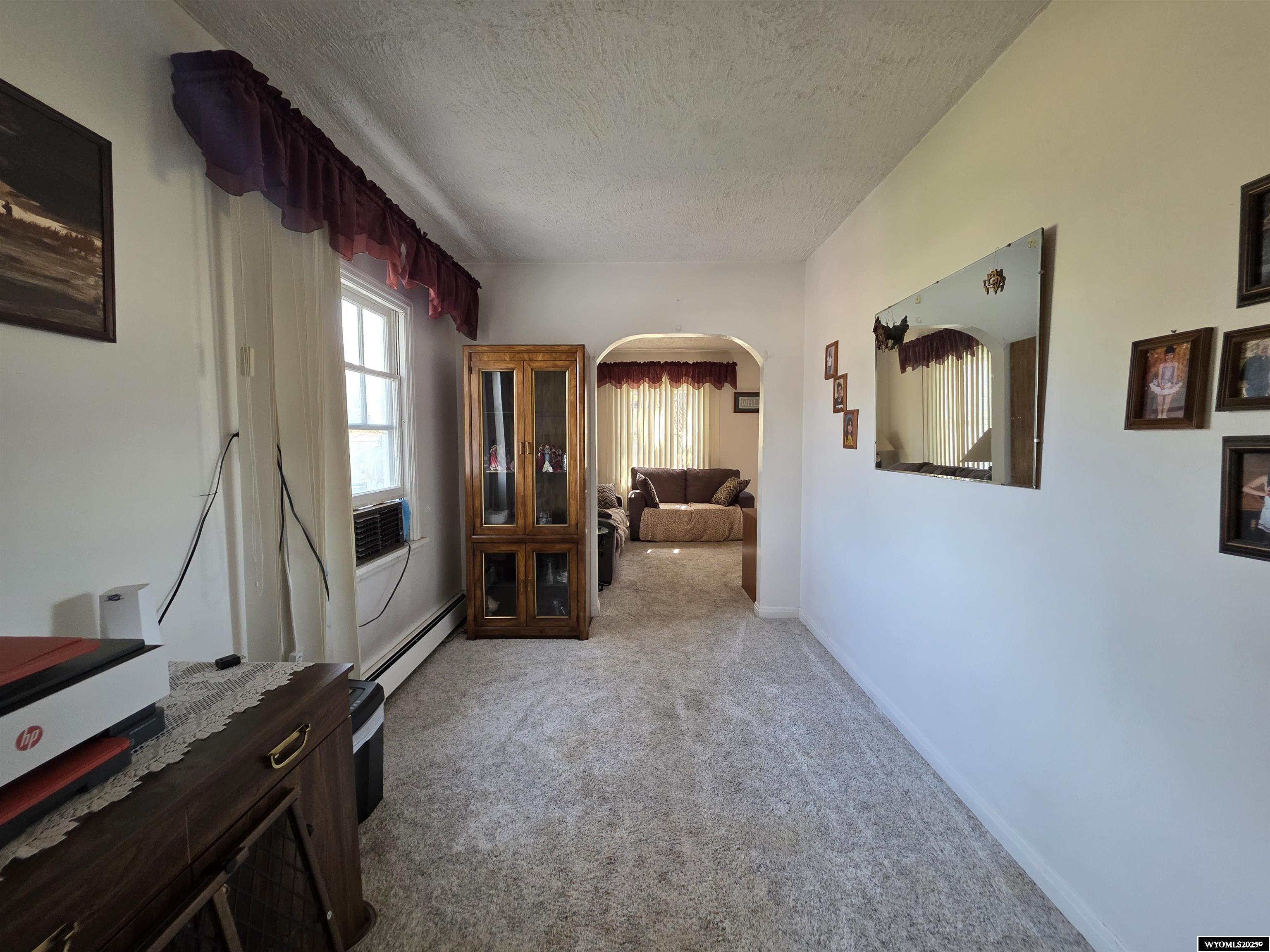 206 R Street Rock Springs, WY 82901 - Photo 9 of 38