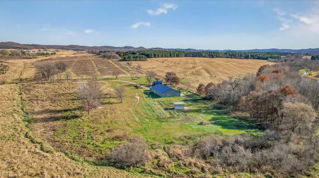 $399,000 | W12499 West Alma Road, Hixton, WI 54611