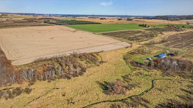 $399,000 | W12499 West Alma Road, Hixton, WI 54611