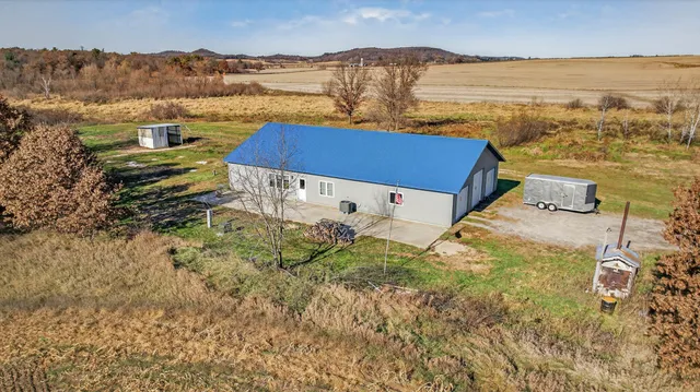 $399,000 | W12499 West Alma Road, Hixton, WI 54611