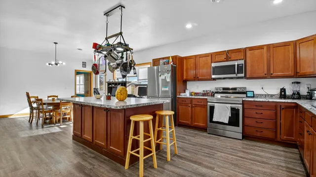 $399,000 | W12499 West Alma Road, Hixton, WI 54611