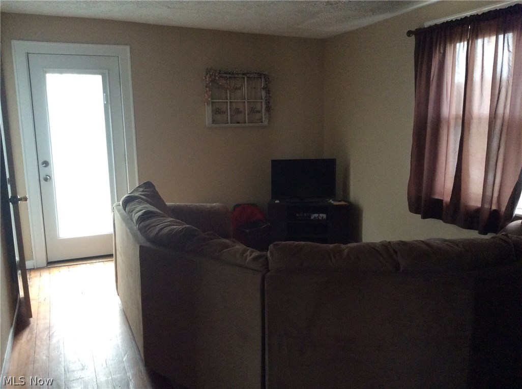 11286 Cadiz Road Cambridge, OH 43725 - Photo 5 of 18 Gallery Image 5