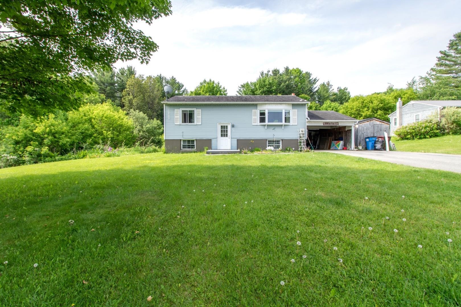 115 Scottsdale Road Newport, VT 05855 - Photo 2 of 42