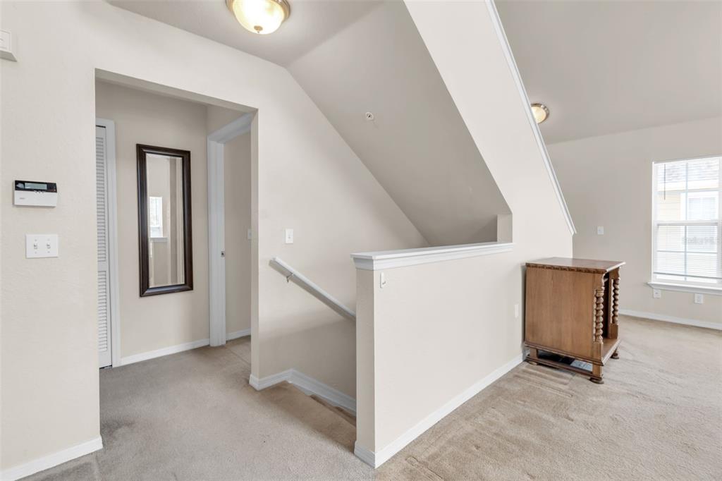 5541 Rosehill Road, Unit 202 Sarasota, FL 34233 - Photo 8 of 47