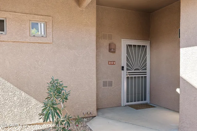 $3,800 | 11500 East Cochise Drive, Unit 1071, Scottsdale, AZ 85259