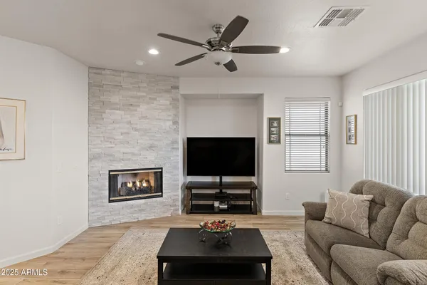 $3,800 | 11500 East Cochise Drive, Unit 1071, Scottsdale, AZ 85259