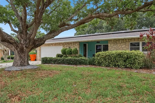 $799,999 | 13801 87th Avenue, Seminole, FL 33776