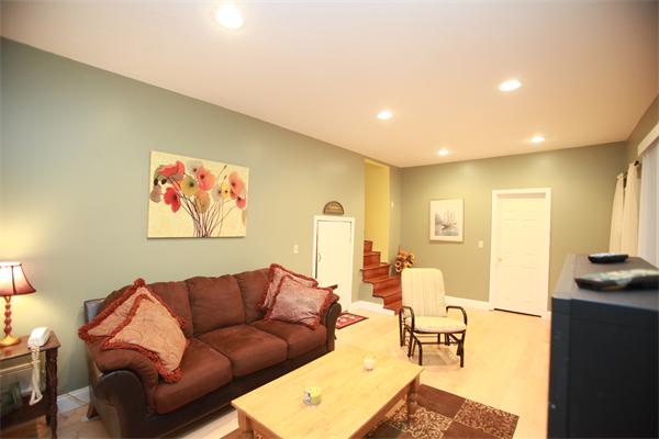 39 Old Post Road Walpole, MA 02032 - Photo 8 of 9