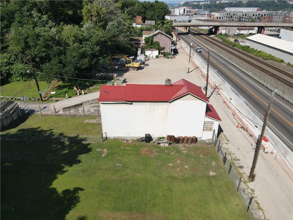 3326 Ruthven Street Pittsburgh, PA 15219 - Photo 6 of 17 a view of a yard with an outdoor space