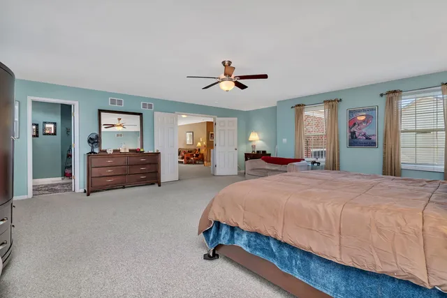 $525,000 | 26305 West Ravine Woods Drive, Channahon, IL 60410