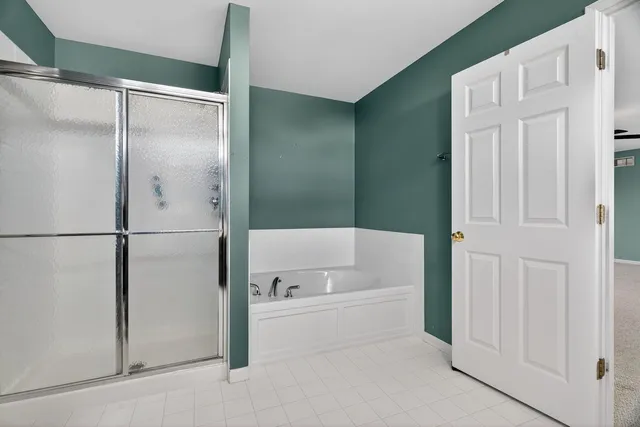 $525,000 | 26305 West Ravine Woods Drive, Channahon, IL 60410