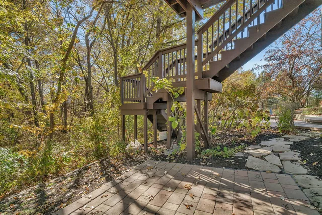 $525,000 | 26305 West Ravine Woods Drive, Channahon, IL 60410