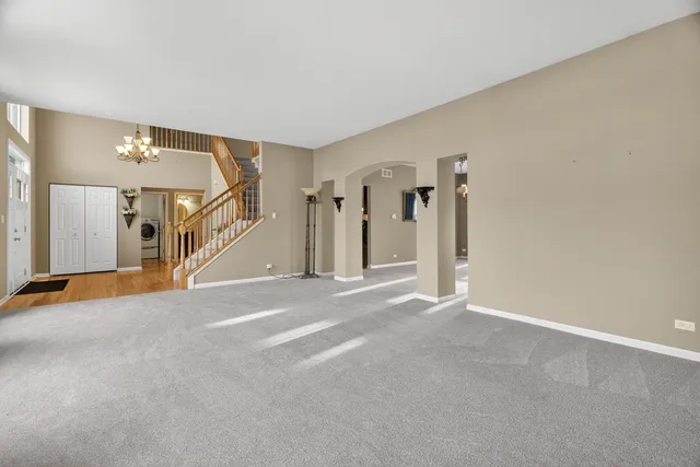 $525,000 | 26305 West Ravine Woods Drive, Channahon, IL 60410