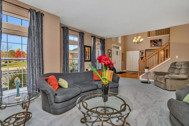 $525,000 | 26305 West Ravine Woods Drive, Channahon, IL 60410