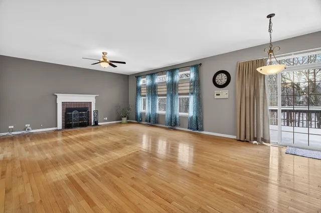 $525,000 | 26305 West Ravine Woods Drive, Channahon, IL 60410