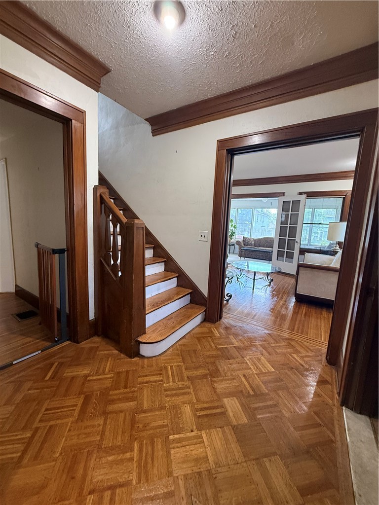 65 Alameda Street Rochester, NY 14613 - Photo 5 of 33