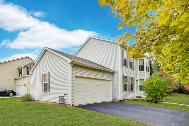 $315,000 | 514 Bentson Street, Oswego, IL 60543