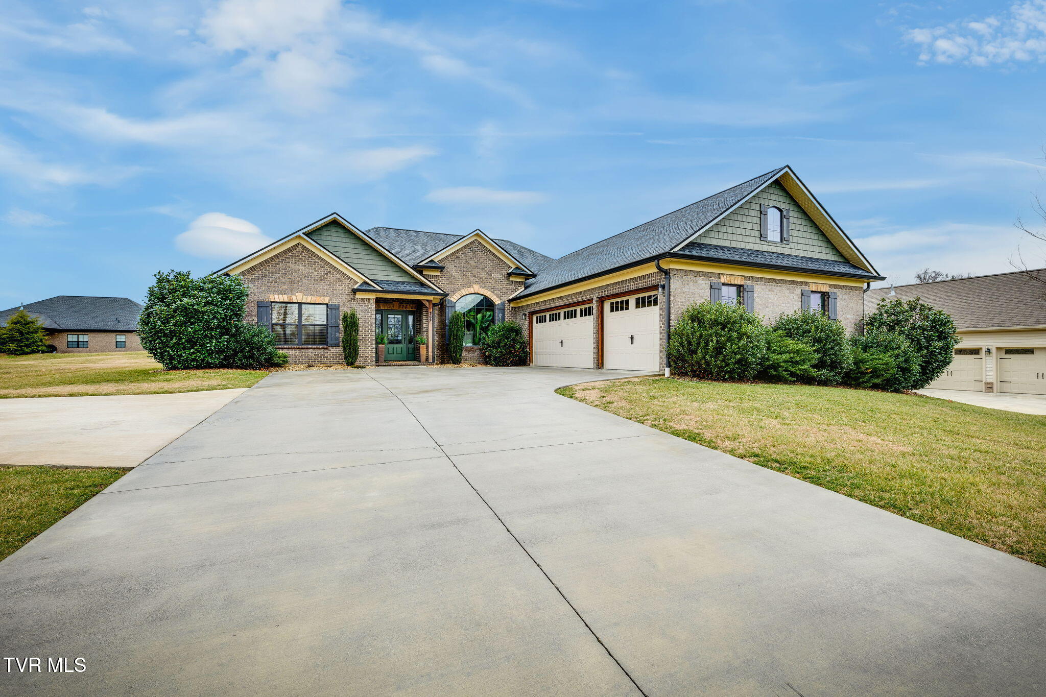 289 Allison Road Piney Flats, TN 37686 - Photo 1 of 40 001