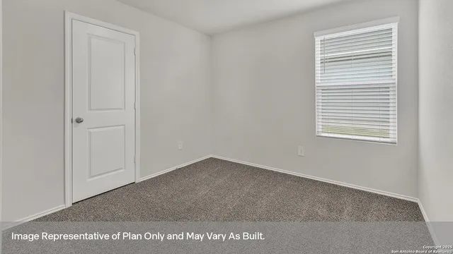 $190,990 | 305 Wild Goose Drive, Luling, TX 78648