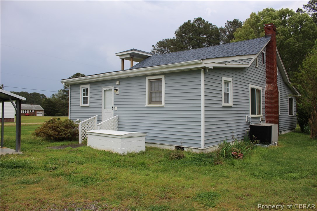 271 Ballast Point Road Hudgins, VA 23076 - Photo 23 of 24 Back of home